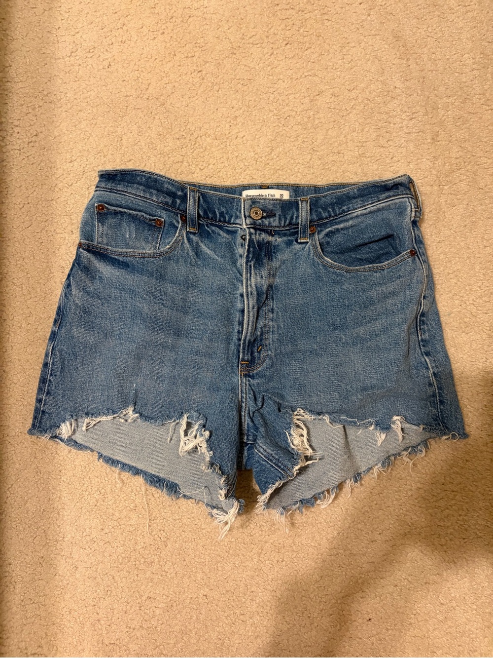 Abercrombie & Fitch 4 inch Mom Short